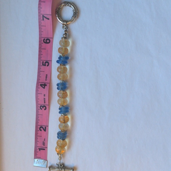 New Citrine and art glass bracelet. Handcrafted. 7" long. Toggle clasp - Picture 3 of 3